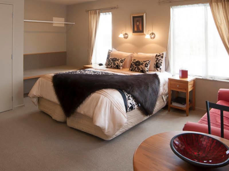 Blue Ridge Studios And Bed & Breakfast Te Anau Exterior foto