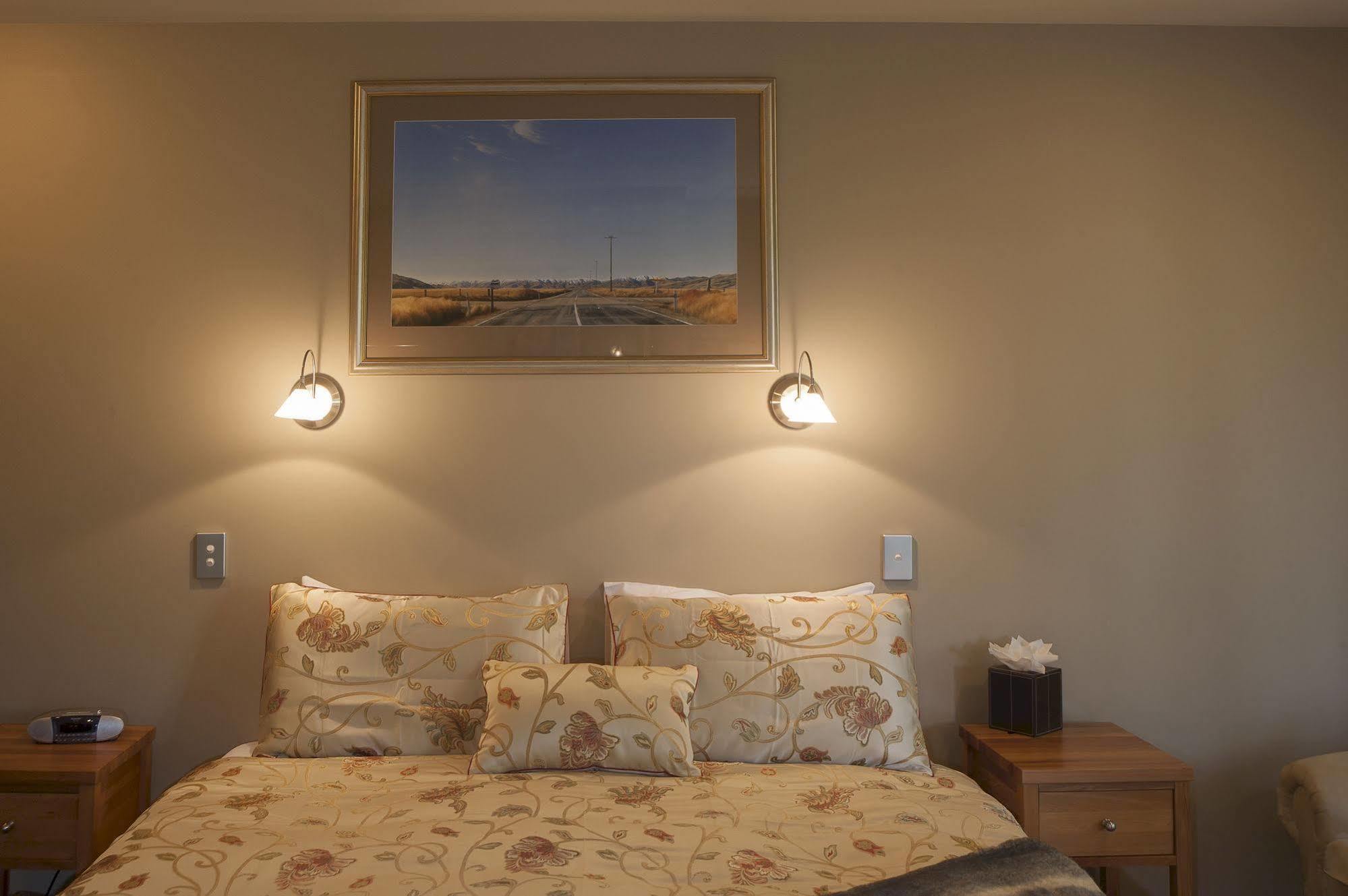 Blue Ridge Studios And Bed & Breakfast Te Anau Exterior foto